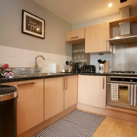 The Balmoral -leeds Stunning & Contemporary * Leeds (West Yorkshire)